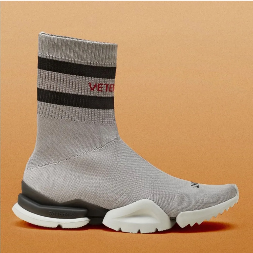Vetements Gray and Black Athletic Socks